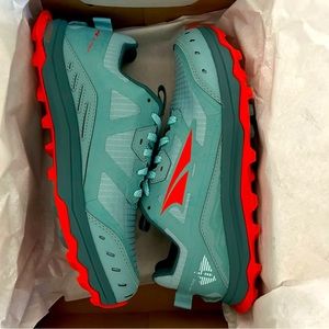 Altra Lone Peak 6 Trail-Running Shoes - Women's